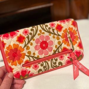 Vera Bradley zip wallet.